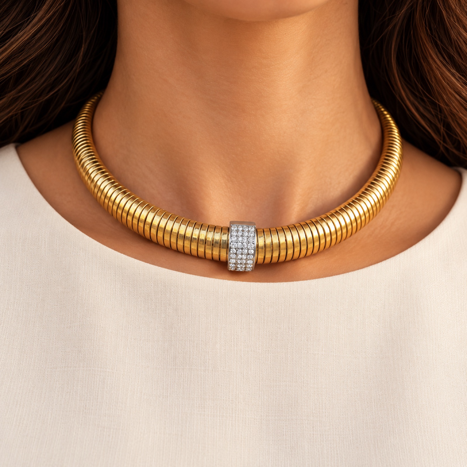 Close-up of Lidia on the model, jewellery detail portrait